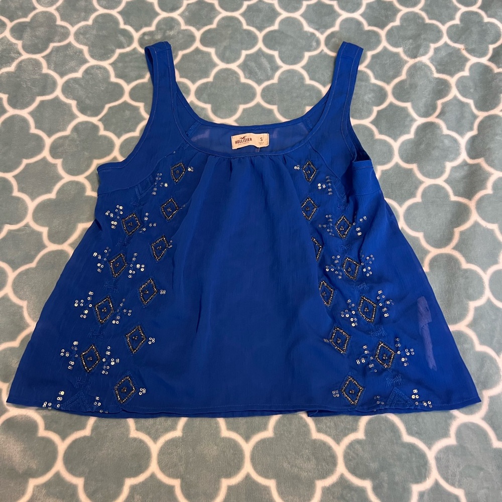 LIKE NEW Hollister Blue Sleeveless Flowy Top